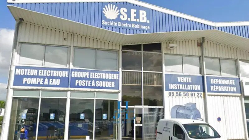 Industrial in Bordeaux for lease Building Photo- Image 1 of 2