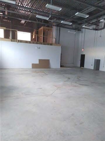 220 Stockton Ave, Okotoks, AB à louer - Photo intérieure - Image 3 de 11