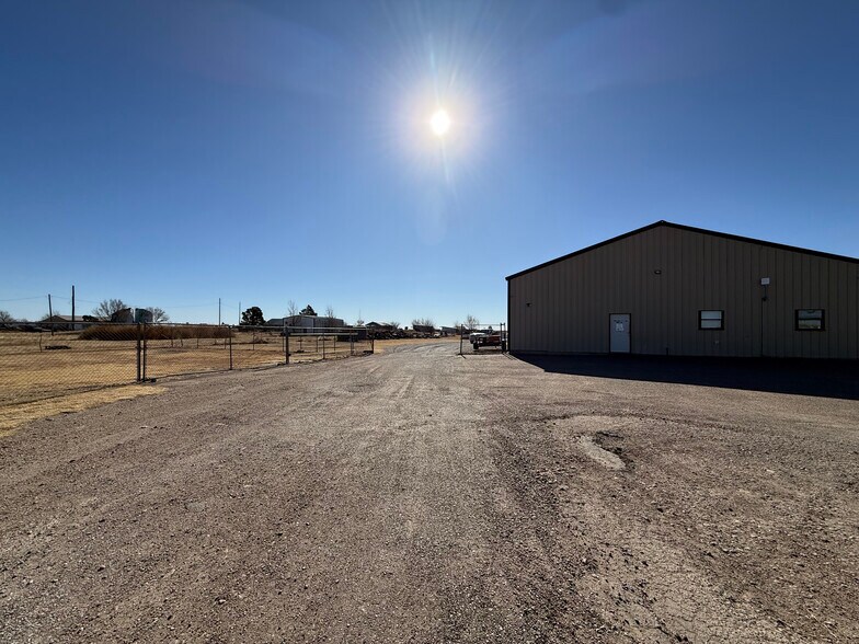 12136 E Frederic Ave, Pampa, TX à vendre - Photo du bâtiment - Image 2 de 9