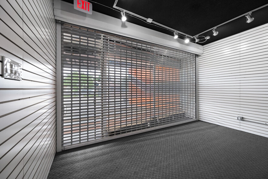 6630 Gulf Blvd, St Pete Beach, FL for sale - Building Photo - Image 3 of 30