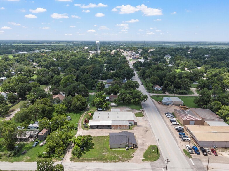 604 NE 4th St, Hubbard, TX à vendre - Photo du bâtiment - Image 3 de 6