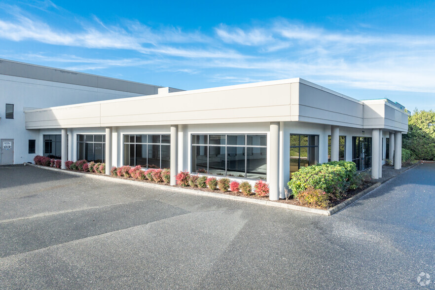 720 Eaton Way, Delta, BC for lease - Primary Photo - Image 1 of 4