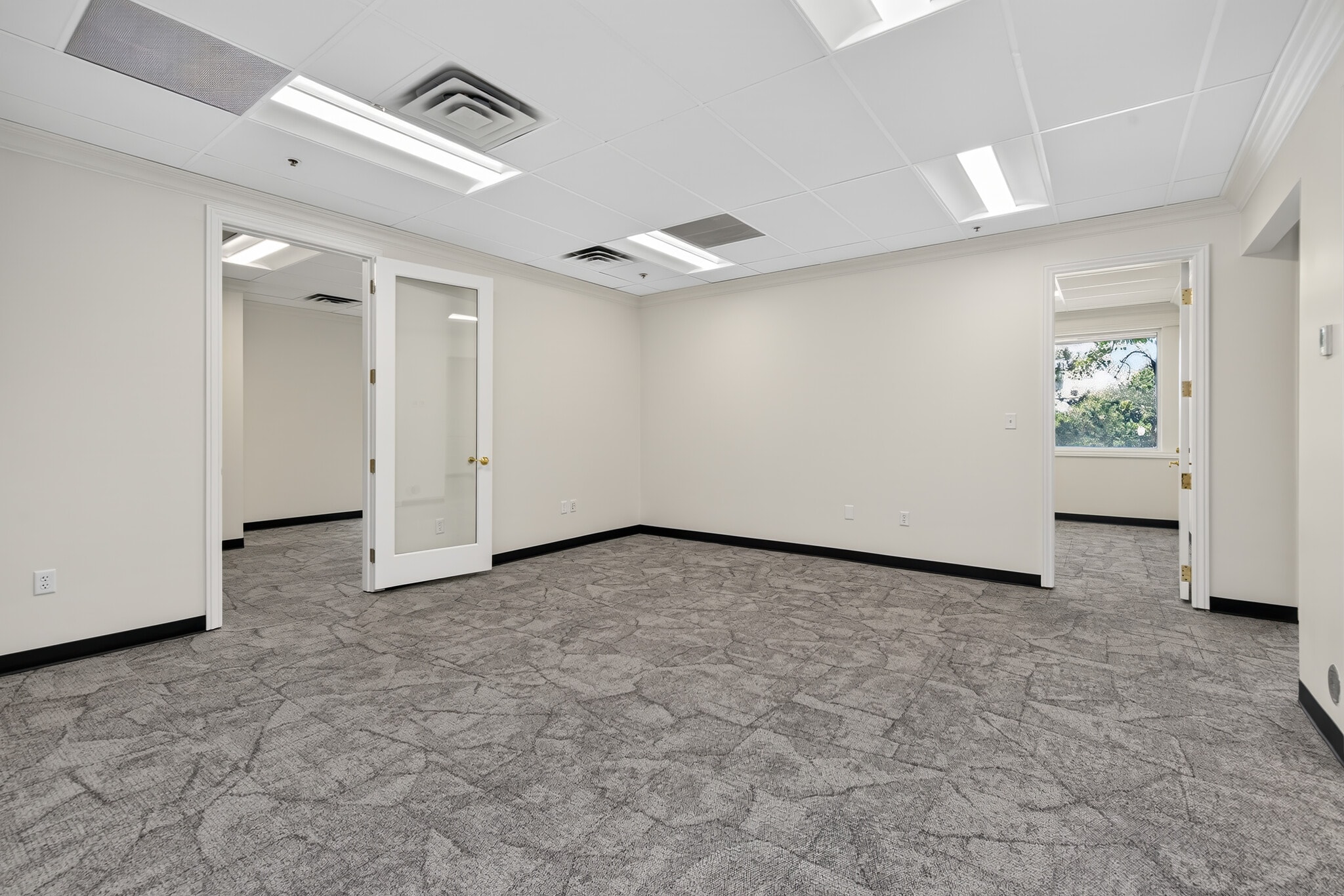 1300-1414 Foothill Dr, Salt Lake City, UT for lease Interior Photo- Image 1 of 4