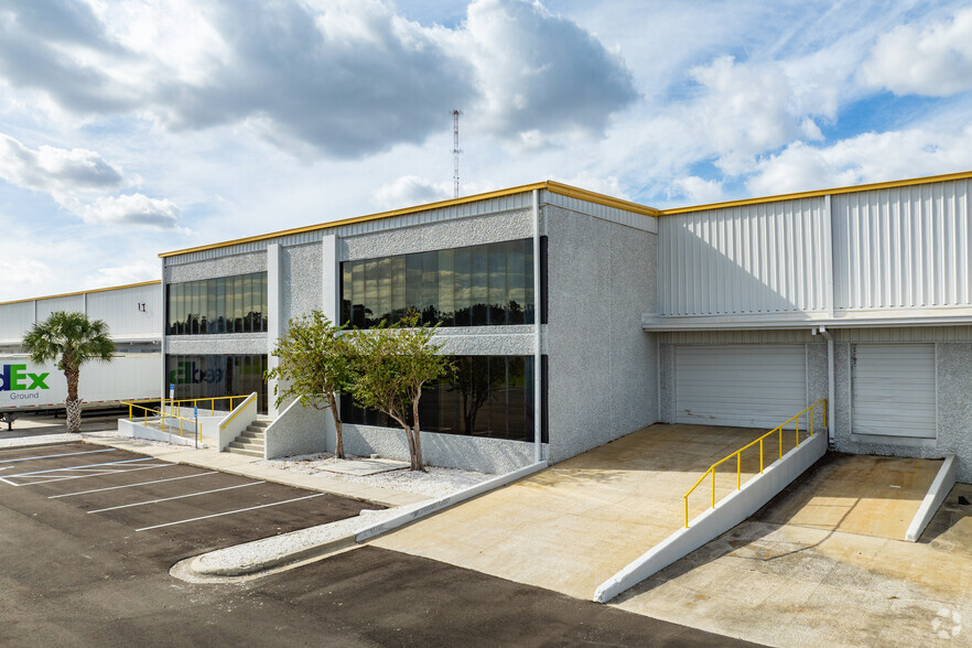 6708 Harney Rd, Tampa, FL for lease - Building Photo - Image 3 of 38