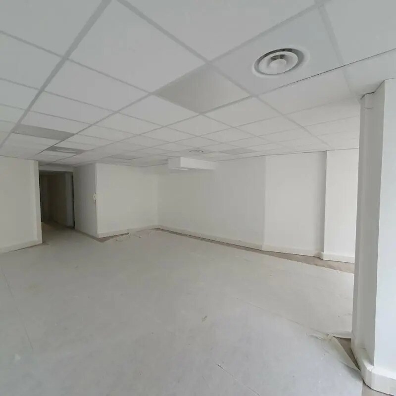 Office in Grenoble for lease Building Photo- Image 1 of 13