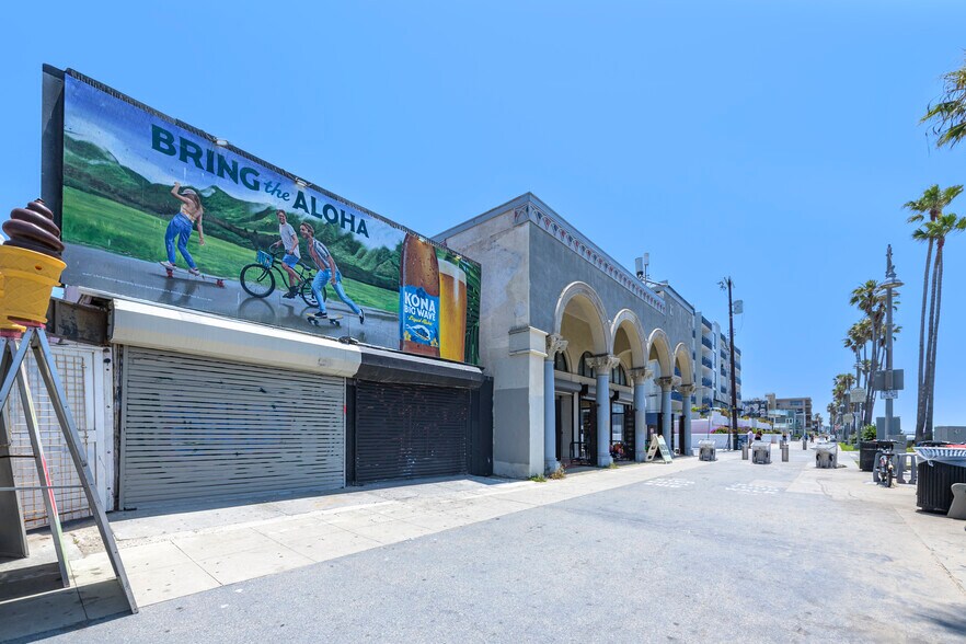 2013 Ocean Front Walk, Venice, CA à vendre - Photo du bâtiment - Image 3 de 11
