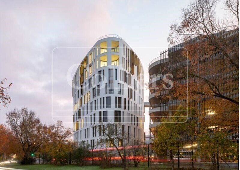 Office in Toulouse for sale Building Photo- Image 1 of 11