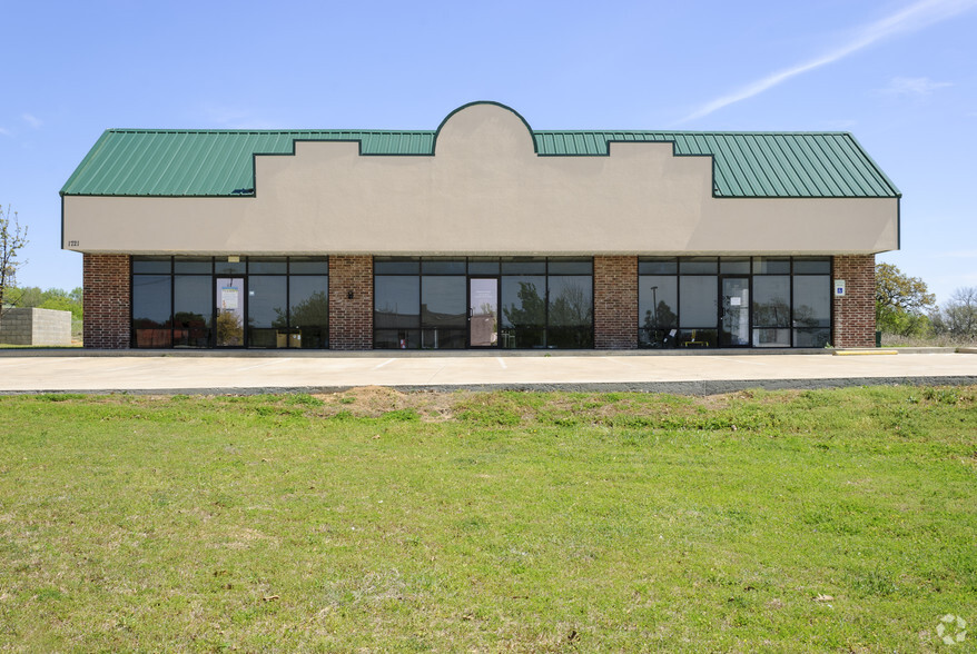 1721 S FM 51, Decatur, TX à vendre - Photo du bâtiment - Image 3 de 3