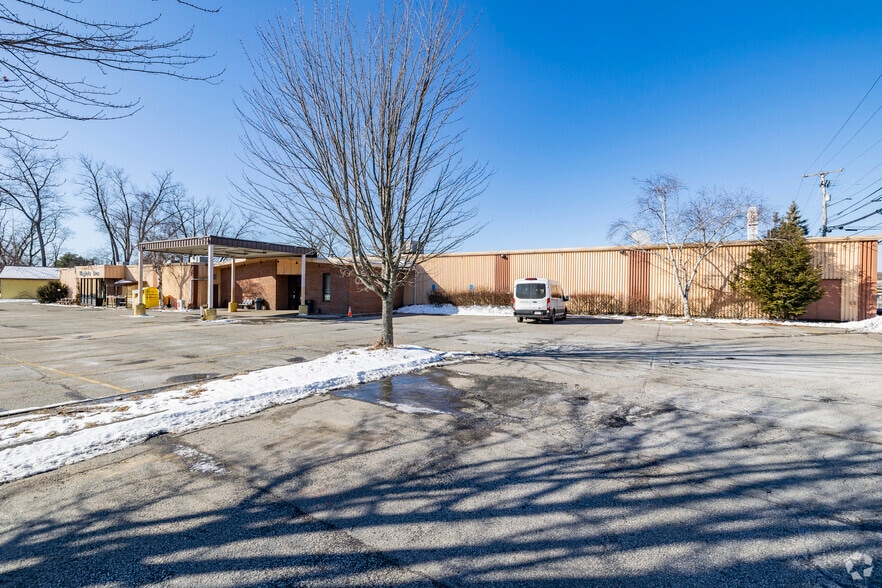 340 Amherst St, Nashua, NH for lease - Building Photo - Image 2 of 7