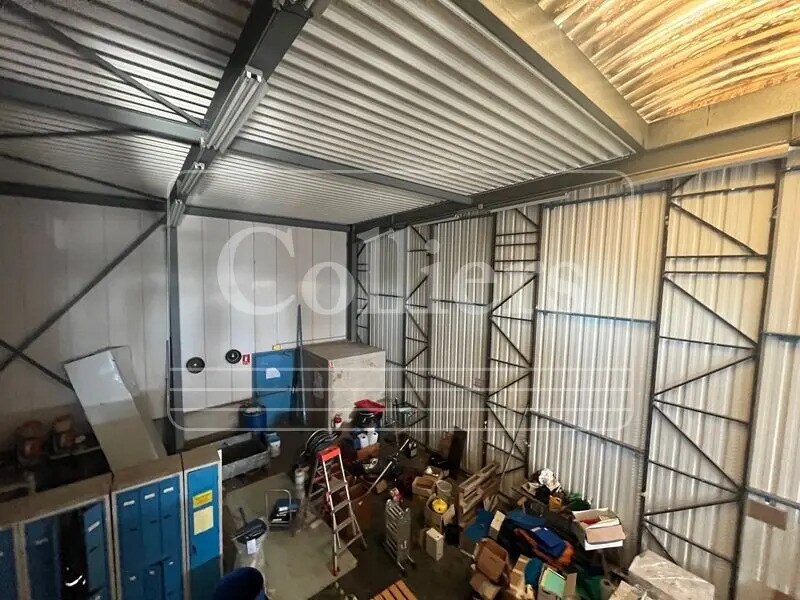 Flex in Vitrolles for lease Interior Photo- Image 1 of 7