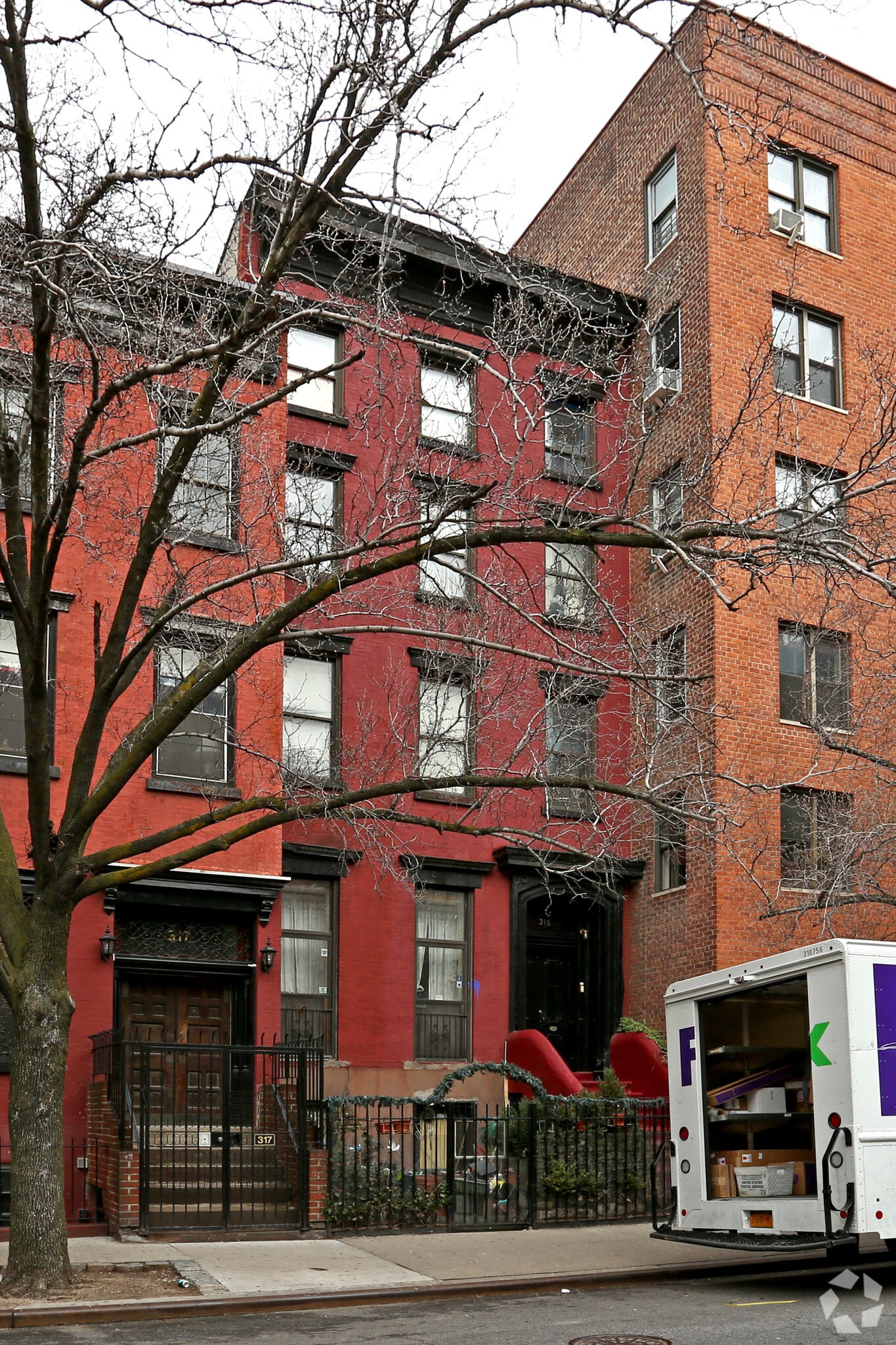 315 W 18th St, New York, NY for sale Primary Photo- Image 1 of 5