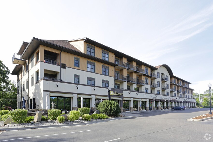 14411 Excelsior Blvd, Minnetonka, MN à louer - Photo du bâtiment - Image 3 de 26