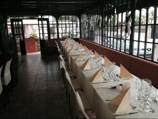 Plus de détails pour Multi-résidentiel à vendre