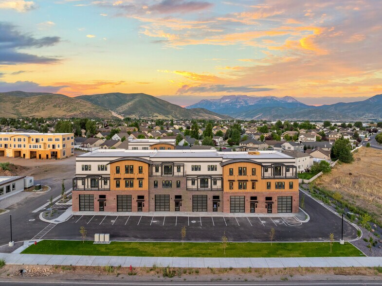 1922 S Highway 40, Heber City, UT à vendre - Photo du bâtiment - Image 3 de 34