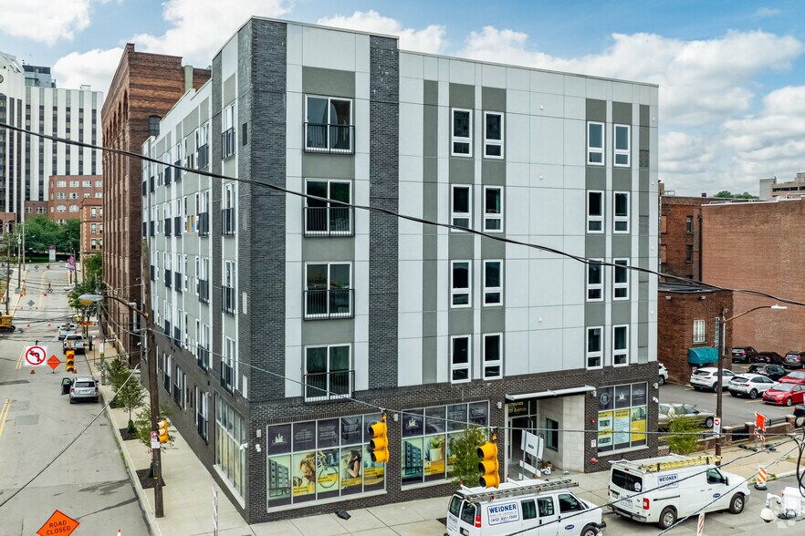 1450 5th Ave, Pittsburgh, PA à louer - Photo du bâtiment - Image 2 de 5