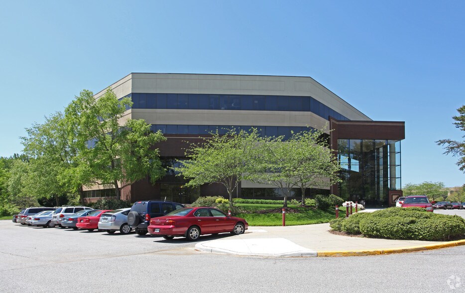 849 International Dr, Linthicum, MD à louer - Photo principale - Image 1 de 8