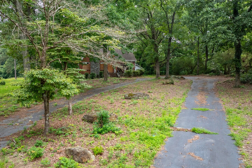 6127 Roosevelt Hwy, Union City, GA for sale - Building Photo - Image 2 of 14