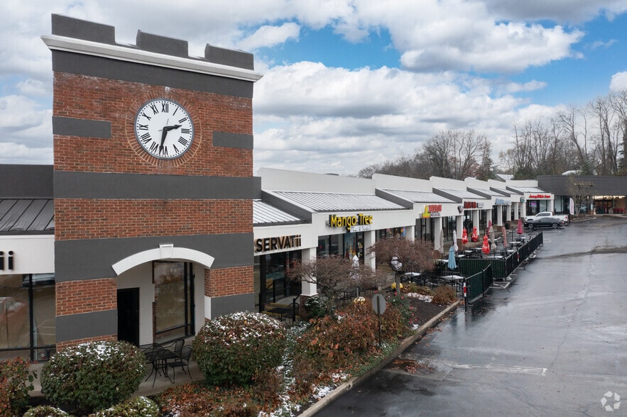 7201-7257 Wooster Pike, Cincinnati, OH for lease - Building Photo - Image 3 of 5