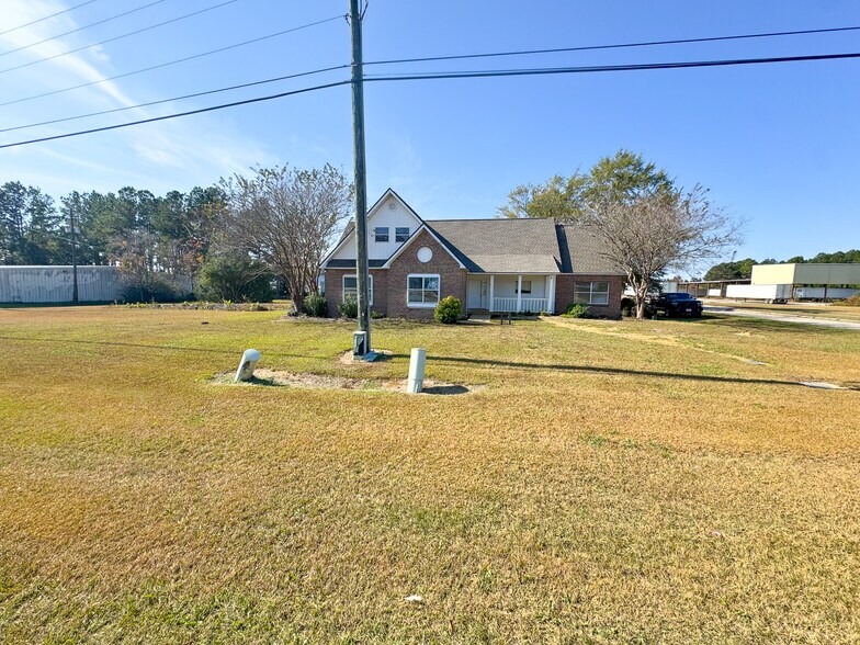 2406 US 31, Bay Minette, AL à vendre - Photo du bâtiment - Image 3 de 20