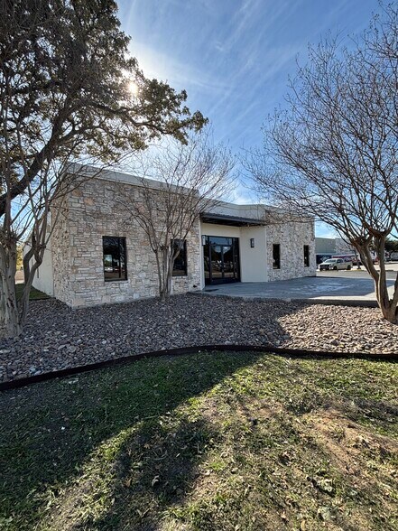 5260 Rittiman Rd, San Antonio, TX for lease - Building Photo - Image 2 of 27