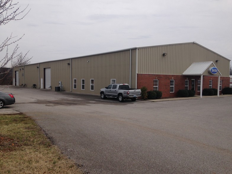 141 Vanderbilt Ct, Bowling Green, KY for lease - Primary Photo - Image 1 of 9