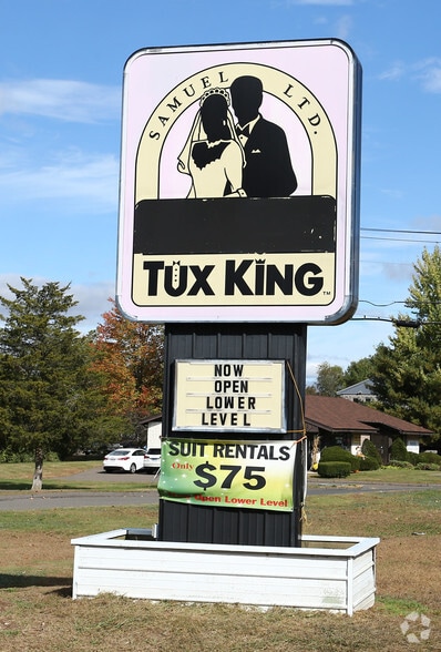 295 Talcottville Rd, Vernon, CT à louer - Photo du bâtiment - Image 3 de 52