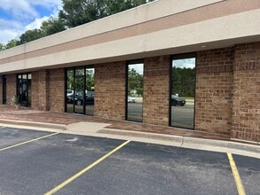 1820 Post Rd, Plover, WI for lease Building Photo- Image 1 of 9