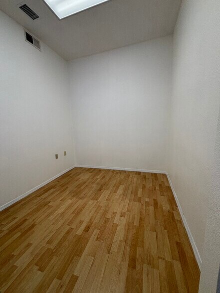 2560-2566 Catamaran Way, Chula Vista, CA à louer - Photo intérieure - Image 2 de 11