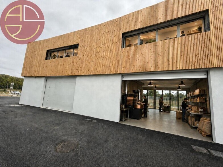 Industrial in Castanet Tolosan for sale - Building Photo - Image 2 of 8