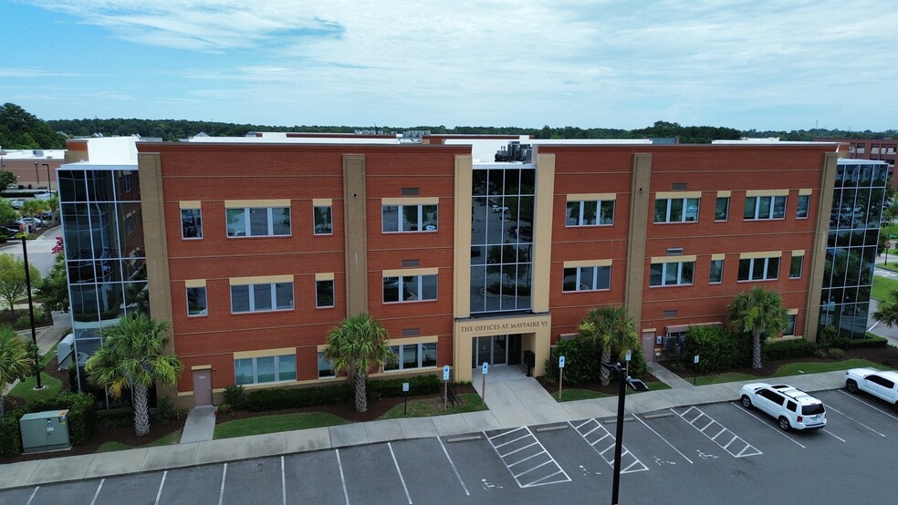 6751 Parker Farm Dr, Wilmington, NC for lease - Primary Photo - Image 1 of 19