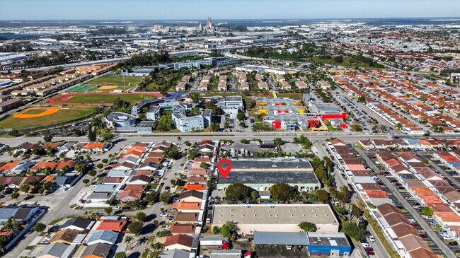 Plus de détails pour 9180 NW 119th St, Hialeah, FL - Industriel à vendre