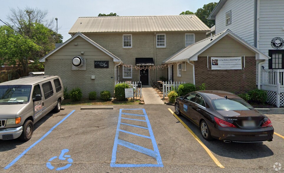 776 2nd St, Helena, AL à vendre - Photo principale - Image 1 de 1