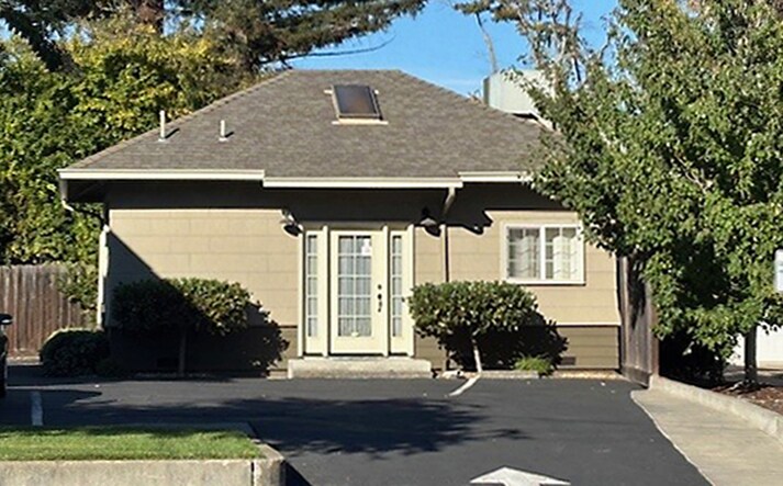 703 Jefferson St, Napa, CA à louer - Photo du bâtiment - Image 2 de 13