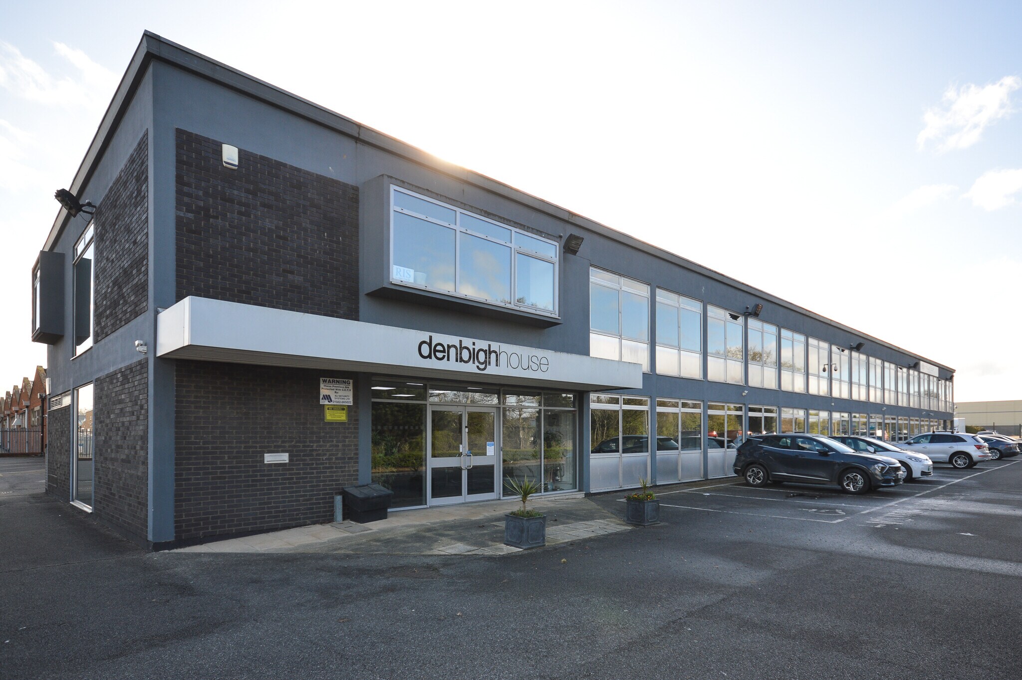 Denbigh Rd, Milton Keynes à louer Photo principale- Image 1 de 2