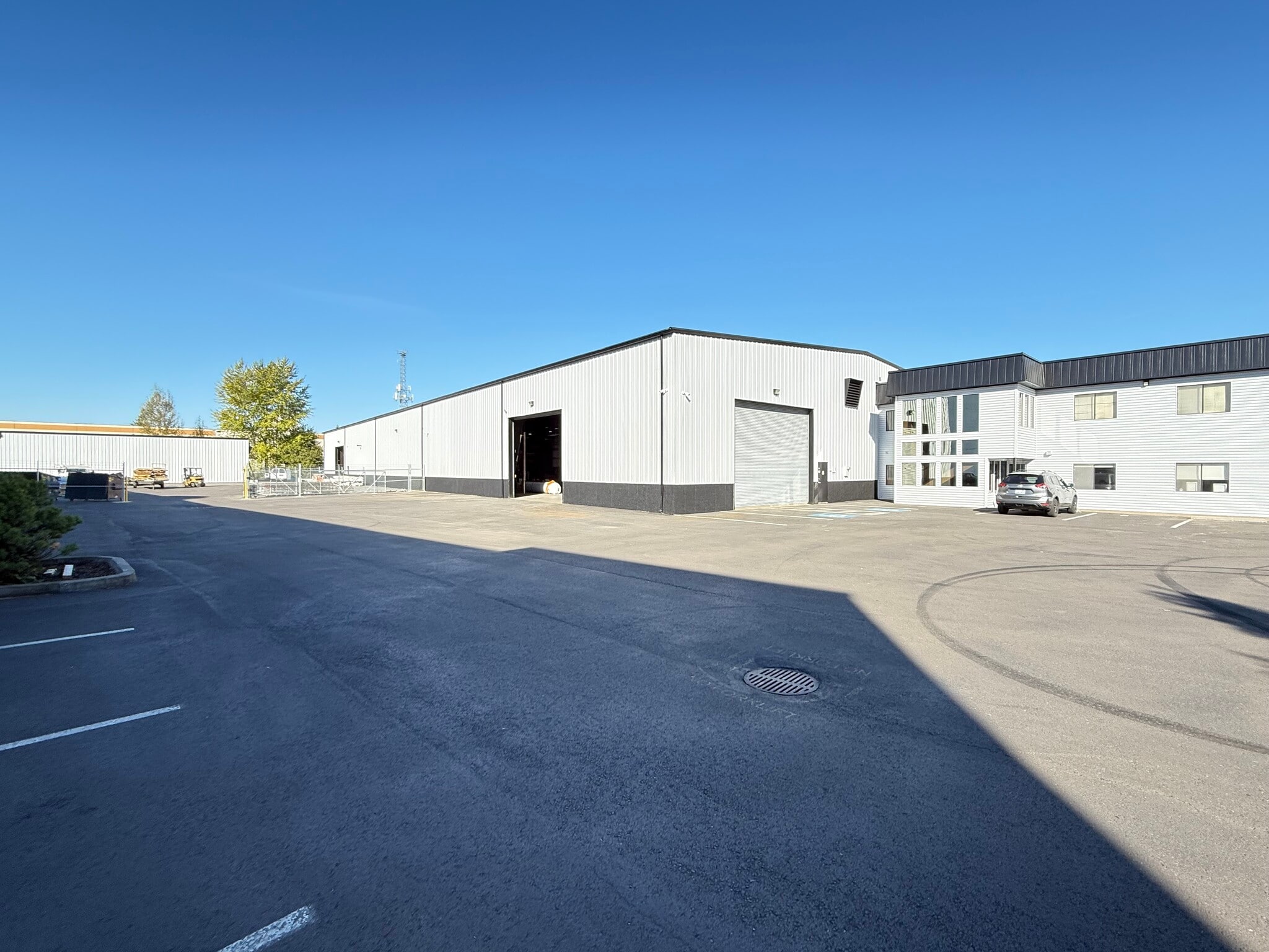 20525 SW Cipole Rd, Tualatin, OR for lease Building Photo- Image 1 of 5