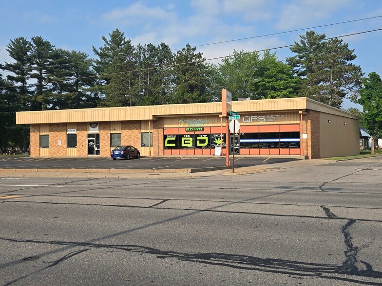2003-2005 Grand Ave, Wausau, WI à vendre - Photo du bâtiment - Image 1 de 17