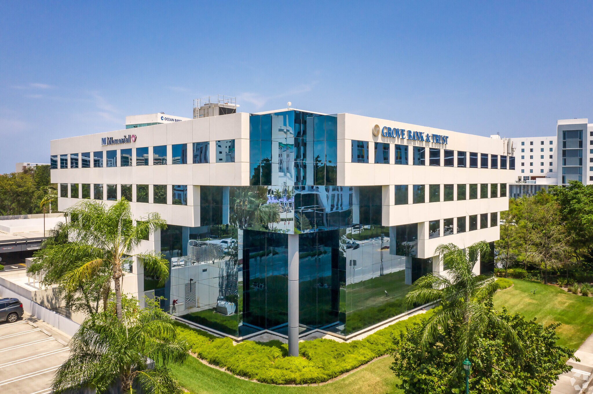 20801 Biscayne Blvd, Aventura, FL à louer Photo du bâtiment- Image 1 de 15
