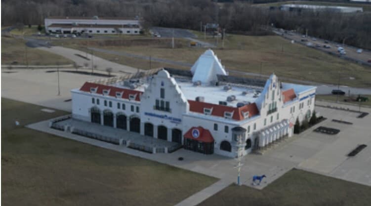 123 Saint Eugene Dr, Belleville, IL à vendre - Photo du bâtiment - Image 2 de 10