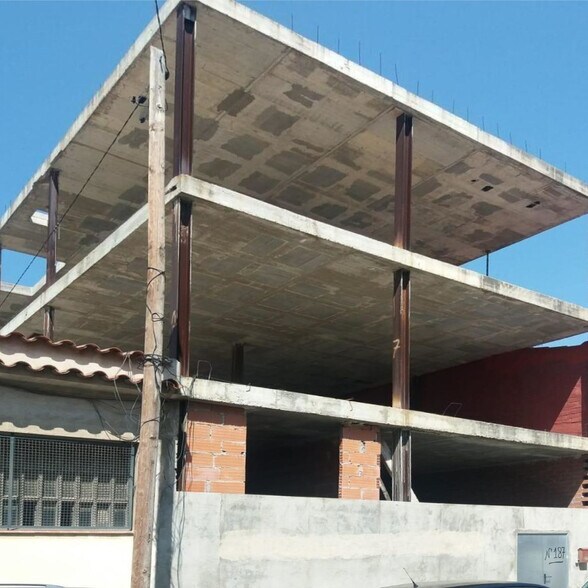 Immeuble residentiel dans El Prat de Llobregat, Barcelona à vendre - Photo du bâtiment - Image 3 de 3