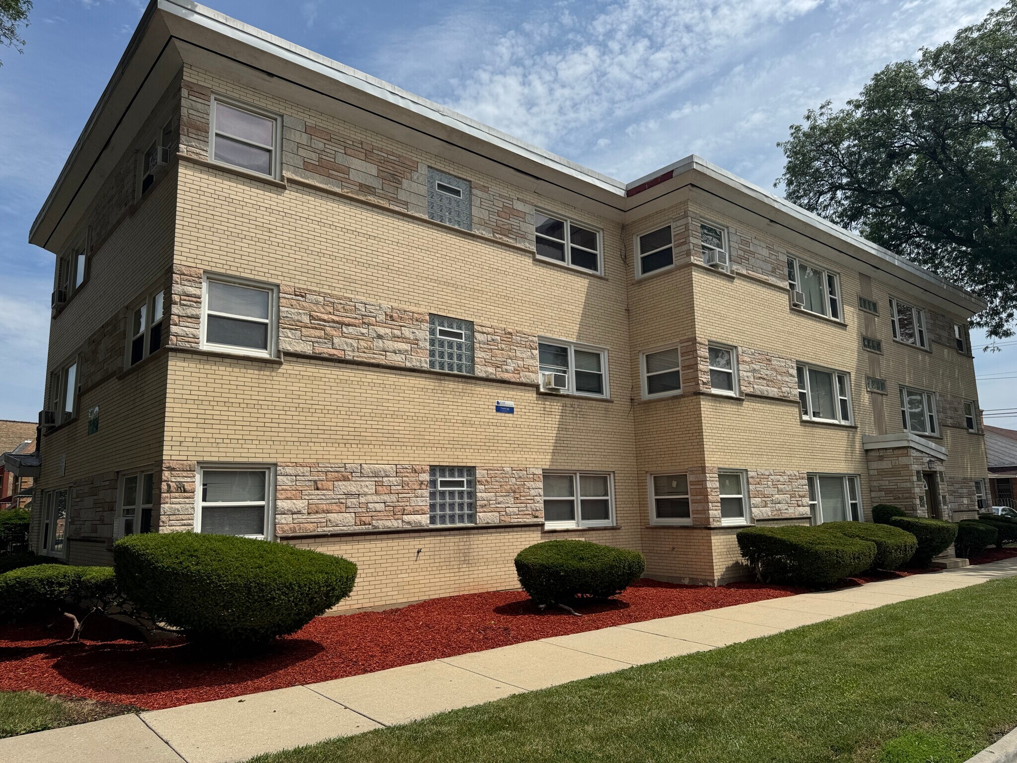 9155 S Laflin St, Chicago, IL for sale Primary Photo- Image 1 of 1