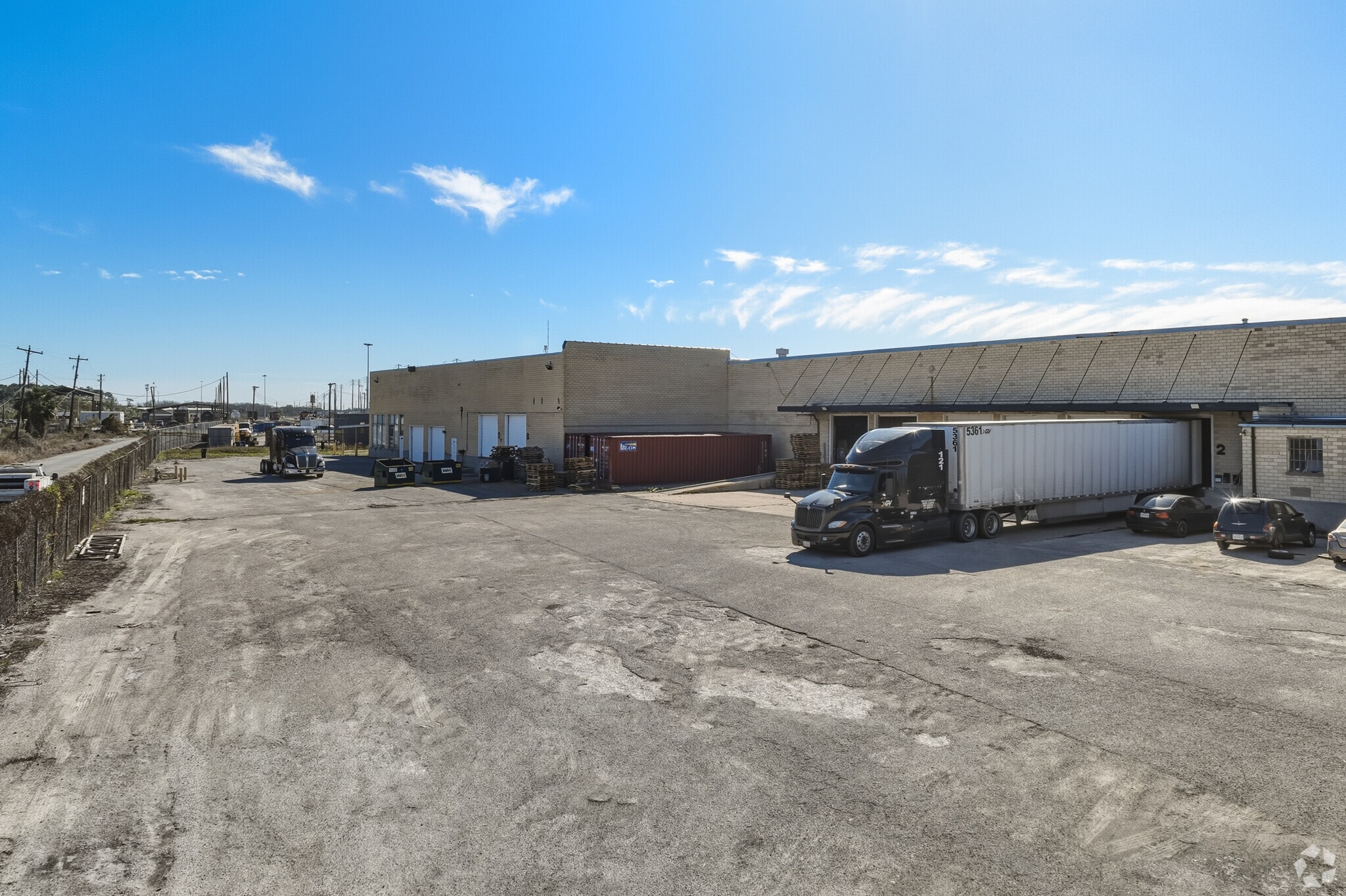 2830 Produce Row, Houston, TX for lease Primary Photo- Image 1 of 8