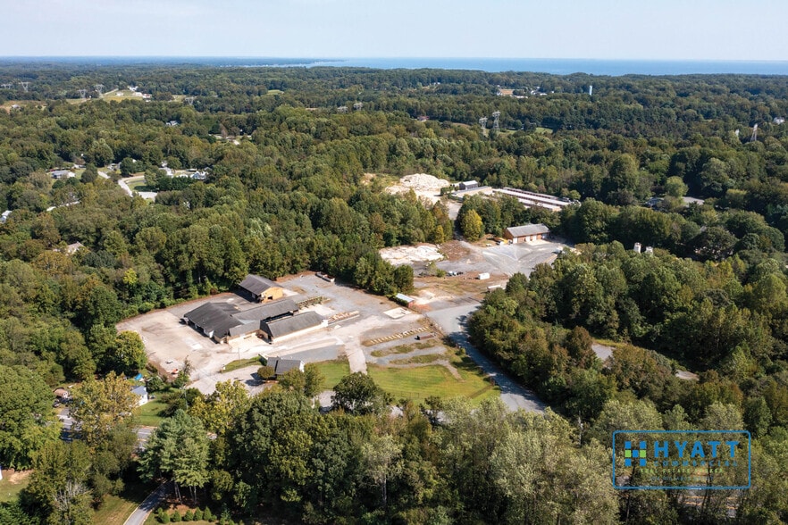 1150 Chesapeake Beach Rd, Owings, MD for sale - Building Photo - Image 3 of 9