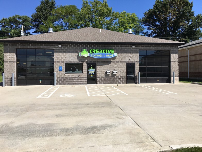 81 Triad South Dr, Saint Peters, MO for lease - Building Photo - Image 2 of 9