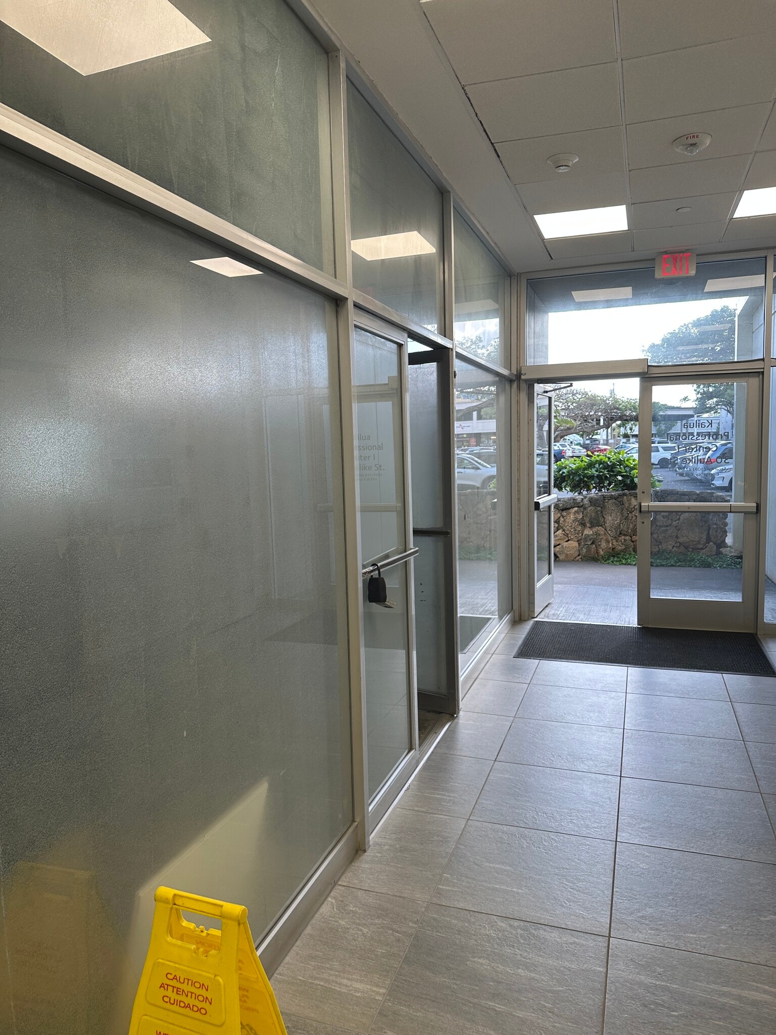 30 Aulike St, Kailua, HI for lease Interior Photo- Image 1 of 6