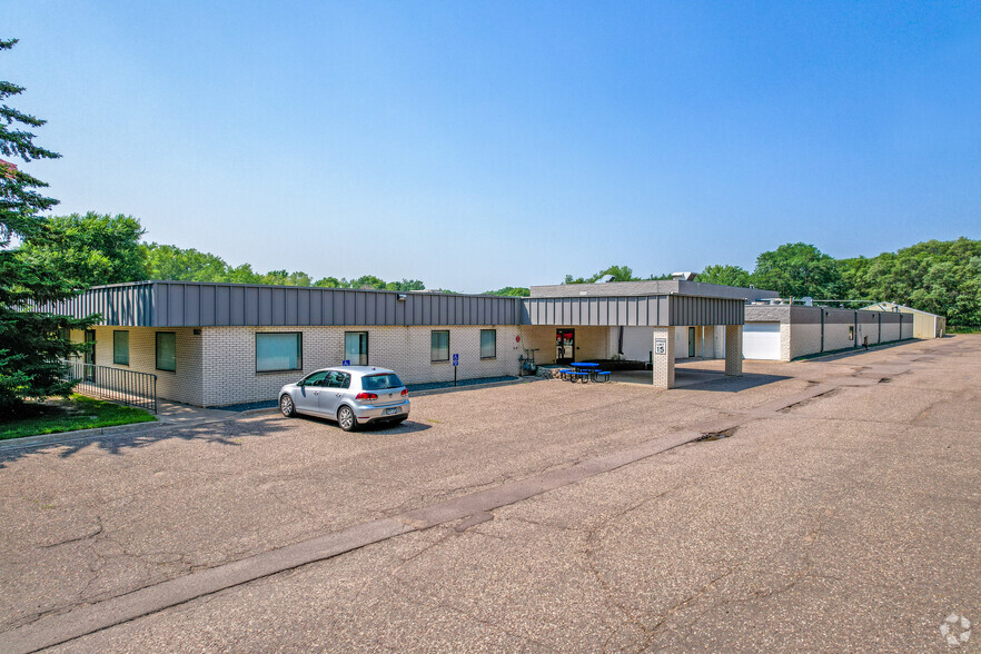 1607 9th St, White Bear Lake, MN for lease - Building Photo - Image 1 of 13