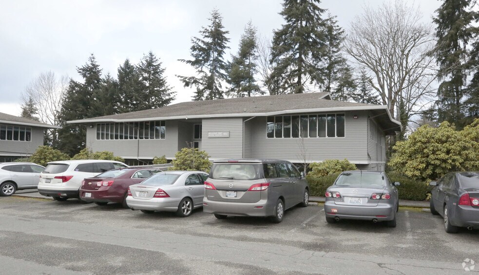 14042 NE 8th St, Bellevue, WA à louer - Photo du bâtiment - Image 3 de 7