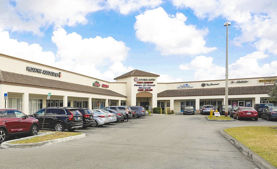 9525-9655 Doral Blvd, Miami, FL à louer - Photo du bâtiment - Image 2 de 2