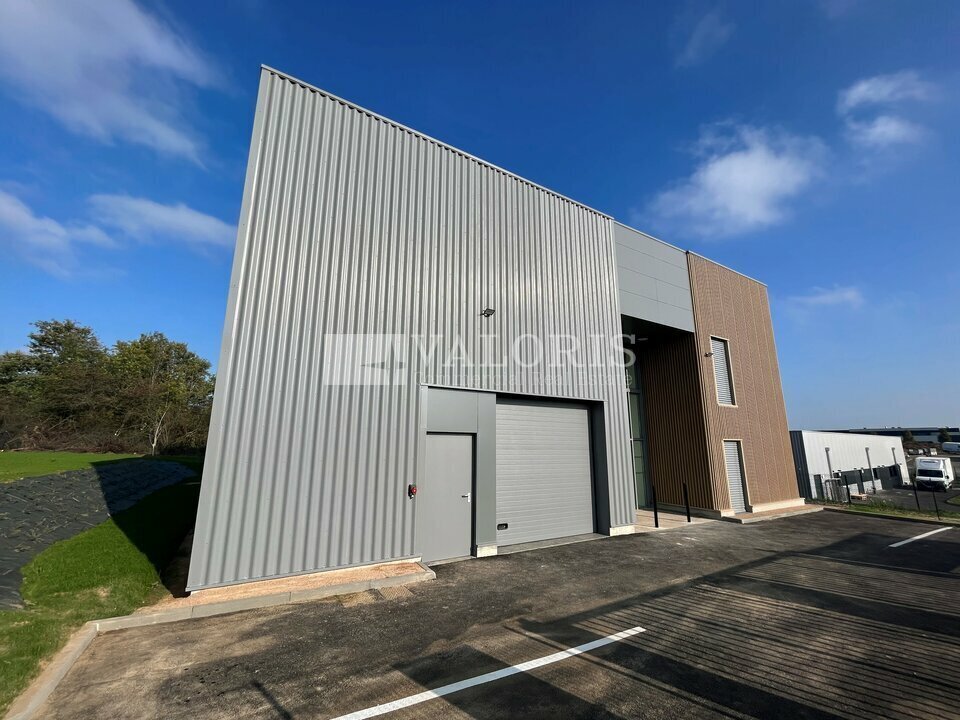 Flex in Charnay-lès-Mâcon for lease Building Photo- Image 1 of 7