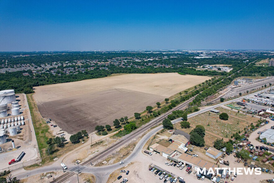 12665 Calloway Cemetery Rd, Euless, TX à vendre - Photo du bâtiment - Image 2 de 4