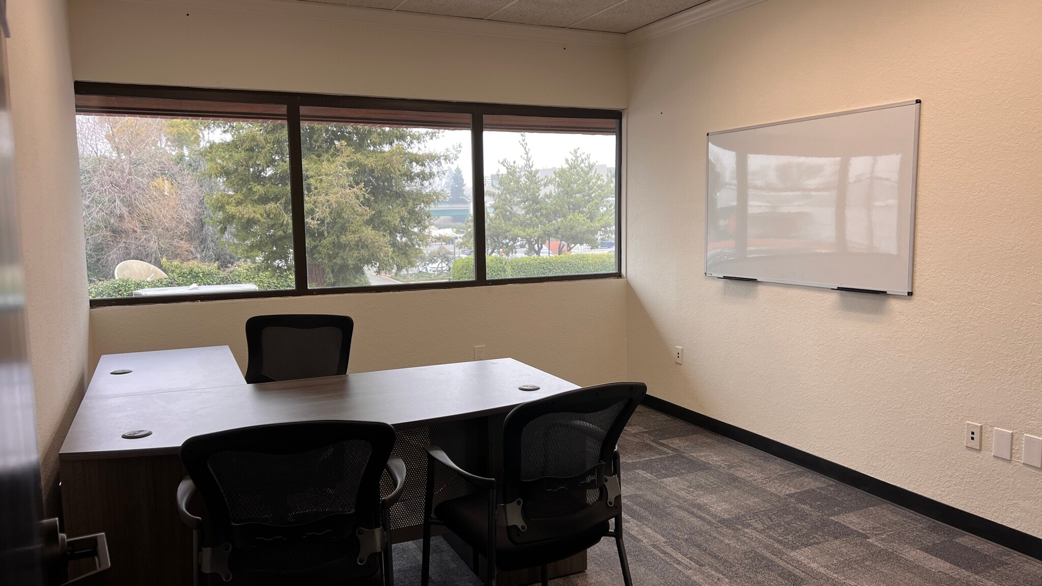 2555 3rd St, Sacramento, CA for lease Interior Photo- Image 1 of 20